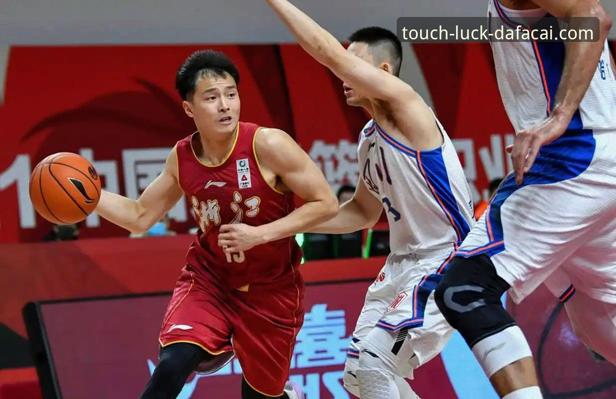 CBA季后赛首轮全面解析：山西横扫青岛晋级八强的战术密码与数据洞察